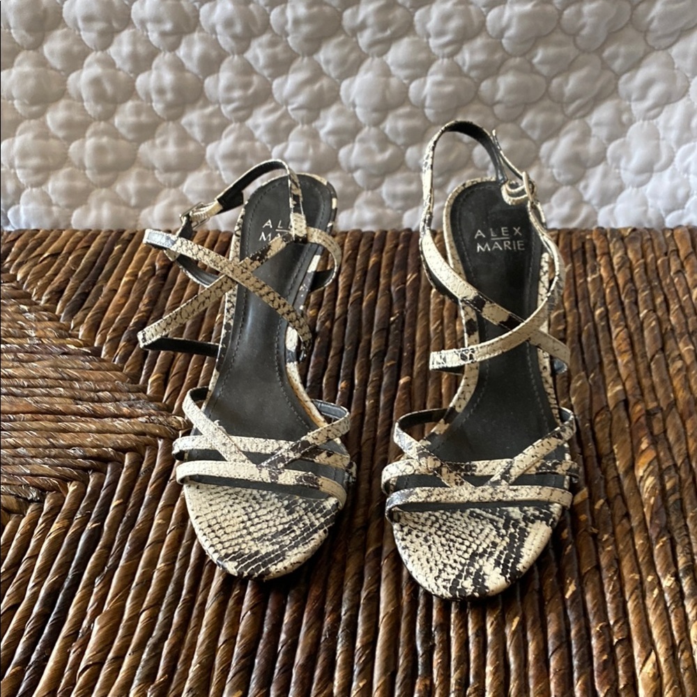 Alex Marie Black and Cream Sophisticated Heels